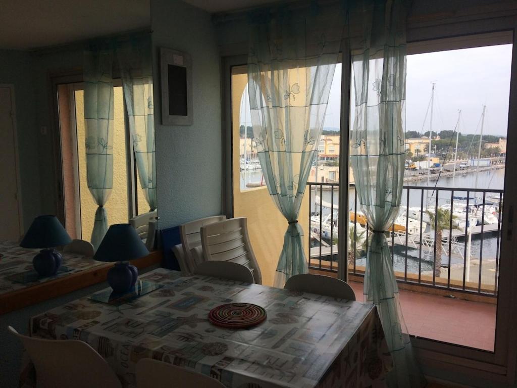 Gruissan Appartement Calme, Vue Sur Port De Plaisance -Clim, Empl.Parking Exteriör bild
