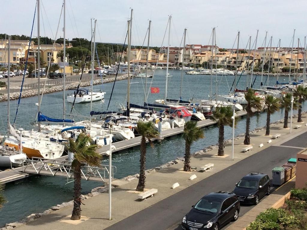 Gruissan Appartement Calme, Vue Sur Port De Plaisance -Clim, Empl.Parking Exteriör bild