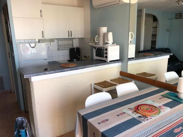 Gruissan Appartement Calme, Vue Sur Port De Plaisance -Clim, Empl.Parking Exteriör bild